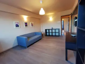 Închiriez apartament 3 camere Micro 4 - imagine 5