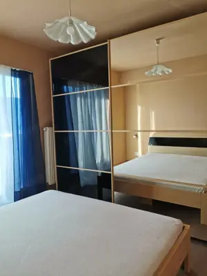 Închiriez apartament 3 camere Micro 4 - imagine 9