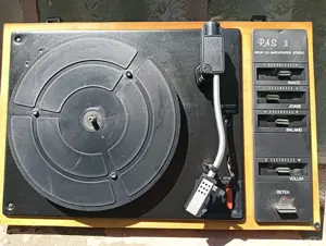 pikup stereo Tehnoton ,functional,doza defecta!