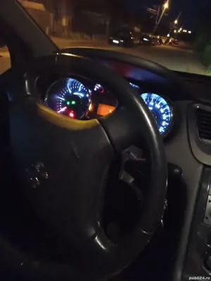 Peugeot 5008 exclusive.1.6 hdci - imagine 2 Peugeot 5008 exclusive.1.6 hdci - imagine 2