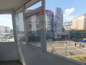 Apartament cu 4 camere zona ULTRACENTRALA - imagine 7