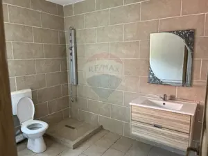 Casă cu 6 camere de vânzare în Pitești - imagine 16