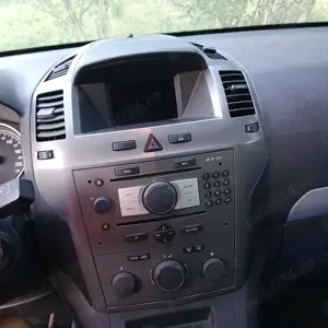 Dezmembrez Opel Zafira B