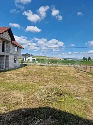 Casa noua, semifinisata, 56 ari teren, zona de exterior Est ( 10 km) - imagine 6