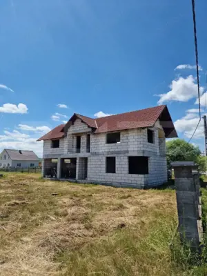 Casa noua, semifinisata, 56 ari teren, zona de exterior Est ( 10 km) - imagine 5