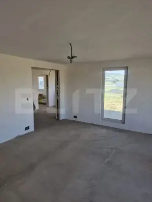 Casa noua, semifinisata, 56 ari teren, zona de exterior Est ( 10 km) - imagine 12