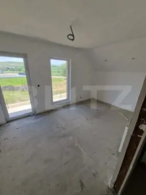 Casa noua, semifinisata, 56 ari teren, zona de exterior Est ( 10 km) - imagine 10