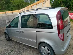 Mercedes VANEO 1.7 cdi an 202 - imagine 3