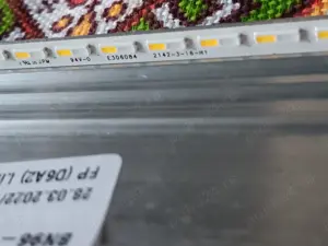 bareta led de pe tv Samsung QE55q70