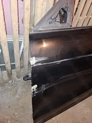 Usi stanga fata si stanga spate pentru Audi Q5 8R culoare neagra, necesita reparatie - imagine 5