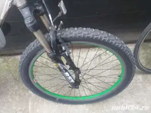 Bicicletă Specialized - imagine 4