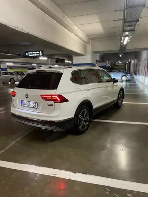 Vand Volkswagen Tiguan 2.0 TDI DSG 4Mot Highline - imagine 5