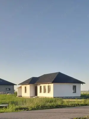 Casa cu teren Victoria com.Stauceni