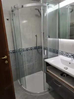 Inchiriez casa în Dumbravita  - imagine 12