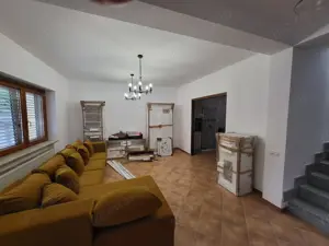 Inchiriez casa în Dumbravita  - imagine 6