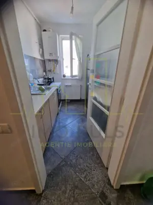 Etaj 1. Bucatarie inchisa. La 2 minute de Giroceana si Lidl. - imagine 6