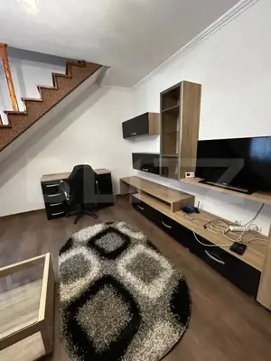 Ultracentral. Doua apartamente la casa , suprafata totala utila 150mp  - imagine 2