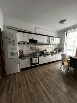 Ultracentral. Doua apartamente la casa , suprafata totala utila 150mp  - imagine 12