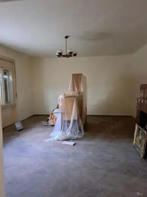 Casa de vanzare cu 3 camere , Str . Nicolae Golescu 168.000 euro neg. - imagine 8