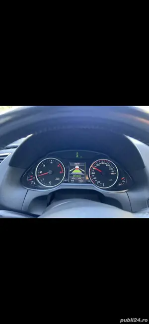 VAND AUDI Q5 impecabil - imagine 2 VAND AUDI Q5 impecabil - imagine 2