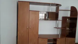 Vand biblioteca   mobila sufragerie moderna in stare foarte buna