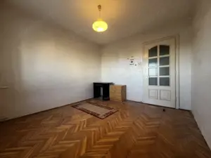 Apartament 3 camere, decomandat, etaj 3, zona Sagului - imagine 3