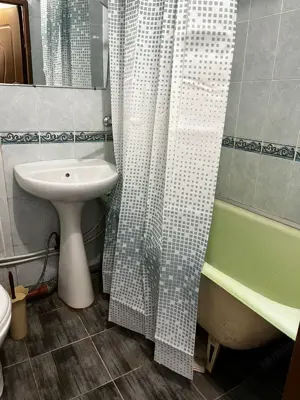 Ofer spre inchiriere  garsoniere de 35mp in zona piata sudului