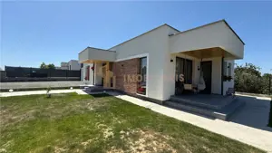 Casa la cheie de vanzare, Mocira - imagine 2