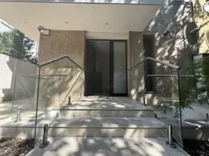 Vila modernă de închiriat în Primăverii – Metrou Aviatorilor