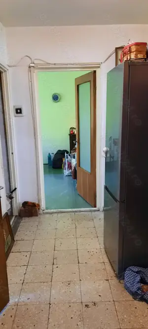 De vanzare apartament 3 camere Ozana - imagine 2