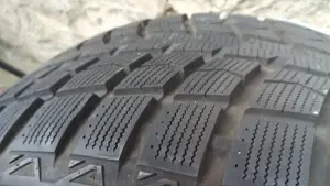 Anveopa Linglong GREEN MAX WINTER ICE I 15 SUV 295/40/R21 107T iarna - imagine 4