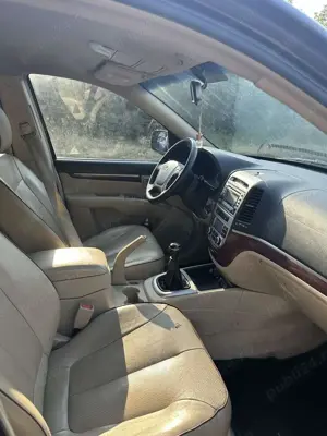 Hyundai Santa Fe 2.2 CRDi 4x4 | 2007 | Manuală | Fara accidente - verificare carvertical - imagine 7