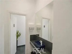 Spatiu birouri de inchiriat Magheru –Rosetti, 458 mp, amenajat medical - imagine 18