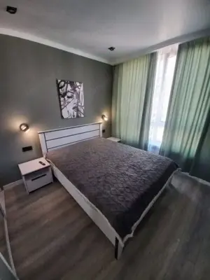 Inchiriez garsoniera in zona Victoriei  - imagine 3