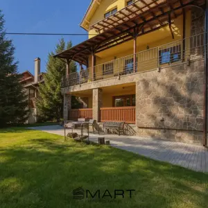 Pensiune 7 camere plus apartament zona Platos Paltinis