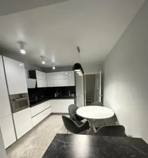 Apartament cu 2 camere de inchiriat in zona Complex Studentesc  - imagine 2