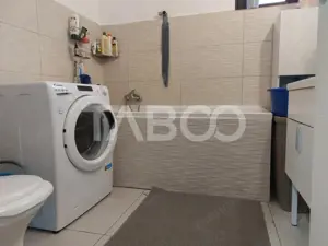 Pret avantajos-Casa si studio de vanzare 146 mpu 5 camere Cisnadie - imagine 9