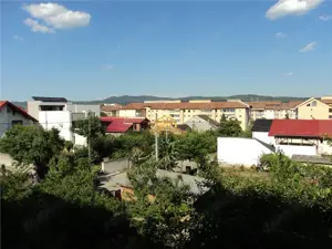 Casa Ds+P+E, zona Lenin-Sud