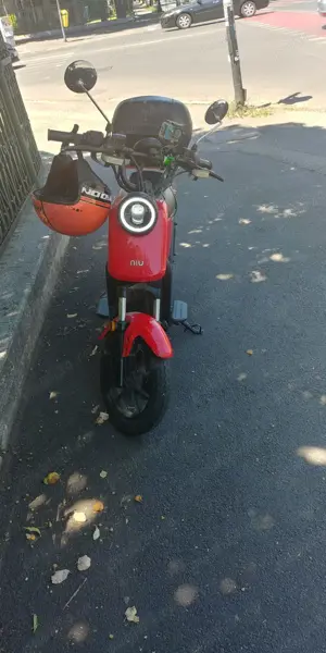 Scuter electric NIU UPro - imagine 4 Scuter electric NIU UPro - imagine 4