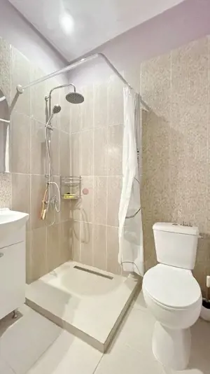 Zona AFI Mall apartament cu curte - imagine 7