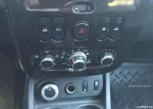 vând Dacia Duster 1.5 dci 4x4 pachet drumuri grele  - imagine 9
