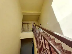 5 camere - 3 bai - 200 mp utili - teren 920 mp - Domnesti - Craitei - imagine 6