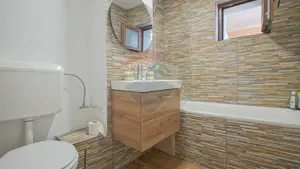 De vanzare 4 camere Racadau-zona Parcul Trandafirilor - imagine 10