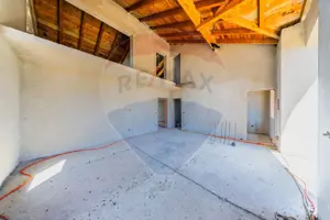 Casă / Vilă de vânzare la rosu Livada - imagine 9 Casă / Vilă de vânzare la rosu Livada - imagine 9