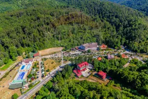 Hotel Panoramic- Investiție cu potențial balnear în statiunea Moneasa - imagine 3