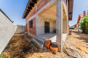 Casă / Vilă de vânzare la rosu Livada - imagine 5 Casă / Vilă de vânzare la rosu Livada - imagine 5