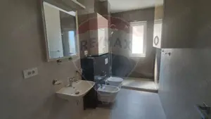 De inchiriat apartament 3 camere lux  etaj 1 zona podul Centenar - imagine 6