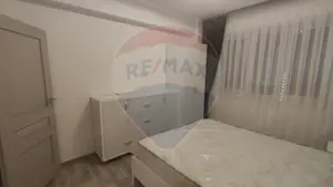 De inchiriat apartament 3 camere lux  etaj 1 zona podul Centenar - imagine 15