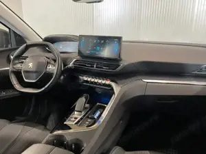 Peugeot 3008 - imagine 8