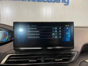 Peugeot 3008 - imagine 20